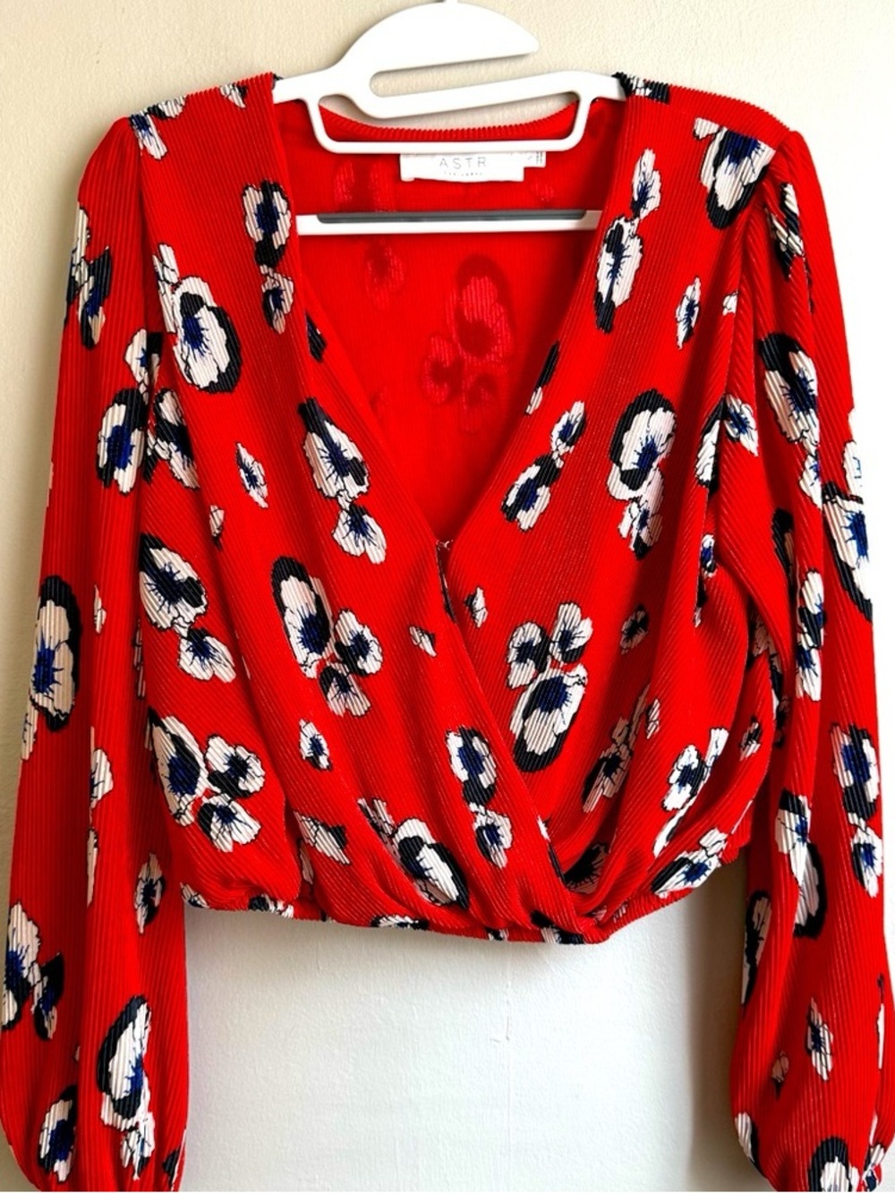 ASTR Red Floral Surplice Long Sleeve Blouse